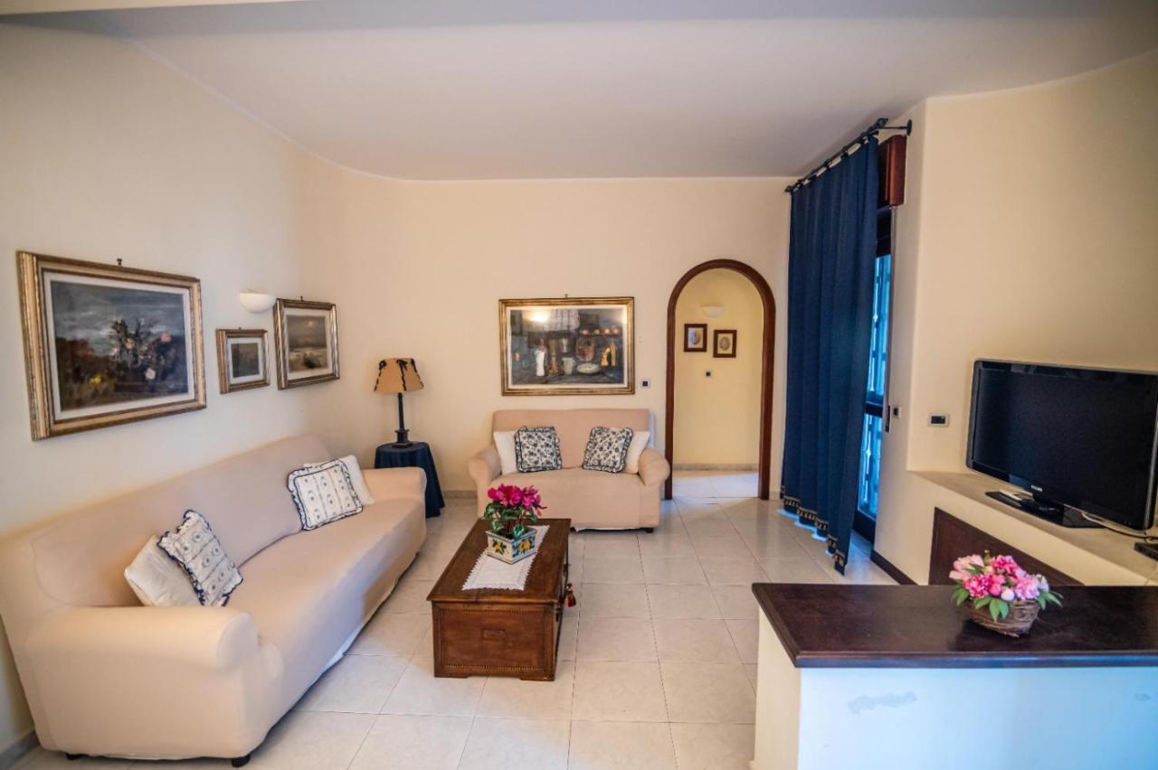 Appartement Courrier-House à Aci Castello Extérieur photo